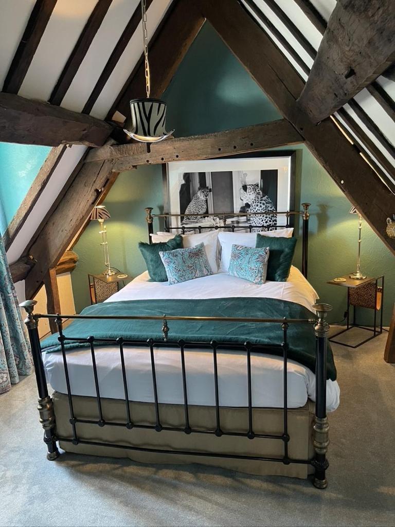The Kingsbury 7Even 8Ight Bed & Breakfast Marlborough Bagian luar foto